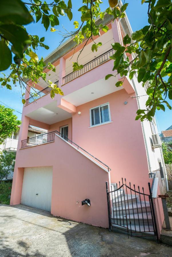 Villa Hospitality Nikiána Kültér fotó